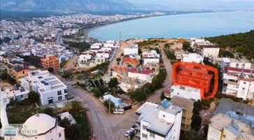 Full Deniz Manzaralı Kayalık Zeminde Satılık 2+1 Lüks Daire