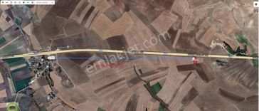 Buewo'dan / Aşağıkartal'da Kütahya Yoluna Cepheli / 3427m² Tarla