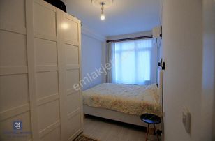 Karşıyaka Çarşıda Kiralık 2+1 Tadilatlı Daire