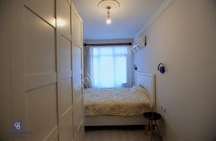 Karşıyaka Çarşıda Kiralık 2+1 Tadilatlı Daire