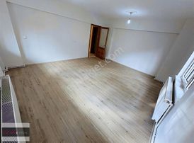 Zeytinköy Öğretmen Evi Yakını 3+1 150m2 Kiralık Daire!