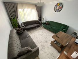 Yılmaz Gayrimenkulden Cadde Uzeri Asansorlü Ön Cephe Kacırılmayacak 3+1 Fırsat Dairesi