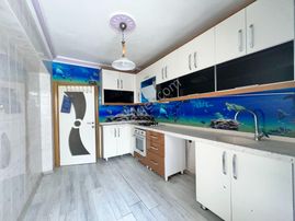 Ufuk Kılıç Emlak'tan Merkezi Konumda 4+1 Masrafsız Orta Kat Daire