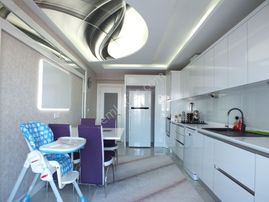 Ufuk Kılıç Emlak'tan Tam Donanımlı Lüx Sitede K.otoparklı 4+1 Daire