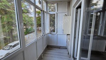 Arel'den Bahçelievler 35 Sk.ta 1 Kat Köşe Konum Çift Balkon 3+1