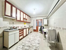 Pursaklar Ufuk Kılıç Emlak'tan Masrafsız Hastane Yakını 3+1 Daire