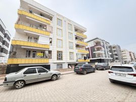 Cadde Seyrandan Satlık 3+1 Acil Acil