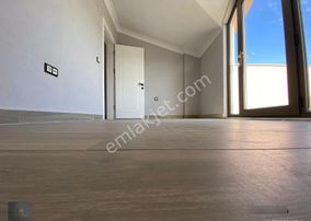 Mera Emlak & Altınkumda Teraslı Manzaralı 3+1 180m2 Dublex Daire