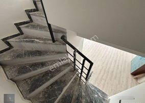 Mera Emlaktan Gazicelal Mh. K.otop.-havuzlu-teraslı 4+1 Dubleks