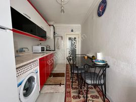 Ufuk Kılıç Emlak'tan 3+1 Orta Kat Güney Cephe Merkez'de Daire