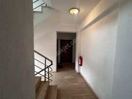 Dalaman Merkezde Havuzlu Sitede Eşyalı 1+1 Daire