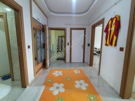 Elisa Gyo// İldem 1 Cadde Üzeri 3+1 Ara Kat Ebeveyn Banyolu Özel Yapsat Satılık Fırsat Dairesi