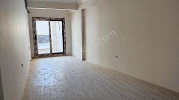 İzmir Menemen'de Satılık 5+1 Çatı Dublex Daire Cb-ph