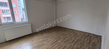 Edis Emlak'tan Bafra Mevlanada Kiralık Asansörlü 3+1 Arakat