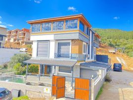 Doğanbey De Full Eşyalı Havuzlu Full Deniz Satılık 4+1 Villa