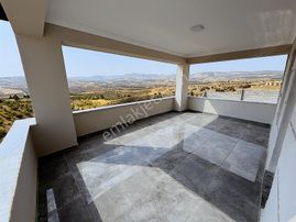 !..kaleboynunda İçinde 2+1 Bağ Evi Olan Uygun Fiyatlı Arazi..!