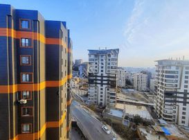 Tema Emlaktan Merkezi Konumda Bakımlı 3+1 Daire