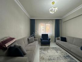 İmir Emlak'tan Hicret Cami Yakını Full Yapılı 2.kat 3+1 Daire!!