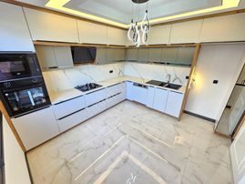 ▶ ▶ Akçay Körfez'den Yenimahallede Şömineli Akıllı Ev Sistemli 4+1 Villa