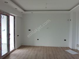 Arkadaş Emlaktan Best Benzinlik Civarında 3+1 1.kat Satılık Daire 3.900.000tl