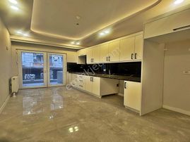 Nes Yapıdan Metrobüse Yürüme Mesafesinde Asansörlü Ara Kat 2+1 Satılık Daire