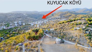 Novas Gayrimenkul'den Kuyucak'ta Tapulu 365m² Bahçe