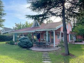 Mertcan'dan Çamlık Mah. Kanada Tipi Müstakil Lüks Villa