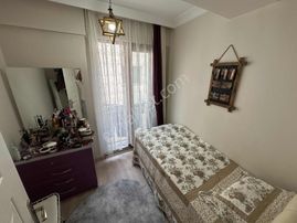 Karşıyaka Şemikler Mah. 3+1 Geniş Daire