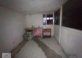 Torunlar Emlak Kiralık Merkezi Konumda Bodrum Dükkan