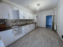 Araklı'da Kiralık 4+1 Doğalgazlı 180m2 Daire