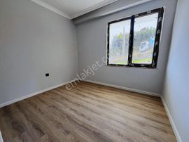 Yalıncakda Site İçinde Kiralık 3+1 Doğalgazlı Daire
