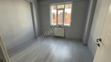 Remax Dem'den Kazim Karabekir Mah. 4+1 Ara Kat Kiralık Daire