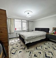 Esenyurt Kuzuyolu Caddesinde 2+1 Geniş 120m2 Temiz Satılık Daire