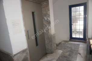 Cumhuriyet Meydanı İşmerkezinde Satılık Ofis