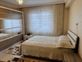 Karacabey Yenice Mahallesinde Satılık Bakımlı Daire 145m2