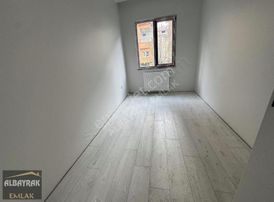 Albayrak'tan Ara Kat Sıfır Ön Cephe Metro Dibi Daire