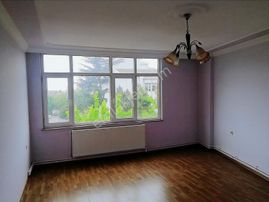 Gülbaharhatun'da Satılık 2+1 Doğalgazlı Daire