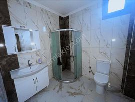 Okullar Bölgesinde Kiralık 3+1 Doğalgazlı Daire