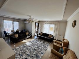 Sar Kale Sitesin'de Satılık 3+1 Doğalgazlı Güney Cephe Daire