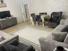 Bağcılar Yenimahalle'de Metroya Yakın Bakımlı 3+1 Satılık Daire