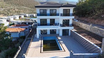 Didim Akbükte Doğanın İçersinde Full Deniz Manzaralı 5+1 Satılık