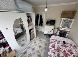 Kuvvet'ten İstiklal'de Fırsat Ara Kat Geniş 2+1 Satılık Daire !!