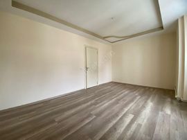 Adana Çukurova Kenan Evren Ve Şehitler Bulvarına Yakın Konumda Satılık 3+1 Daire