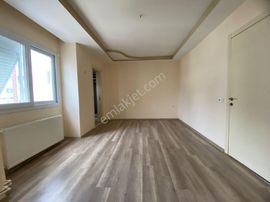 Adana Çukurova Kenan Evren Ve Şehitler Bulvarına Yakın Konumda Satılık 3+1 Daire