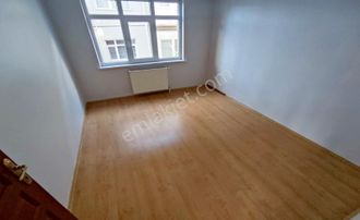 Etlik Kıvrımlı Caddesin De 1. Katta Kiralık Daire