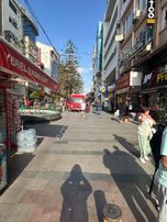 Kapalı Yola 50 Metre Dersaneler Bölgesinde 300 M2 Yüksek Tavan (asma Kata Uygun) Satılık Dükkan