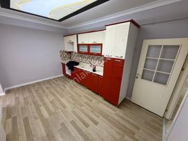 Atapark Mahallesi'nde Kapalı Otopark'lı 4+1 Asansörlü Daire!