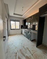 Alanya Çıplaklı 2+1 Sıfır Havuzlu Ayrı Mutfak