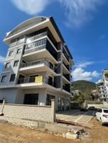 Alanya Çıplaklı 2+1 Sıfır Havuzlu Ayrı Mutfak