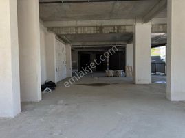 Cb Black'ten Görükle Dumlupınar Cadde Üzerinde Dükkan